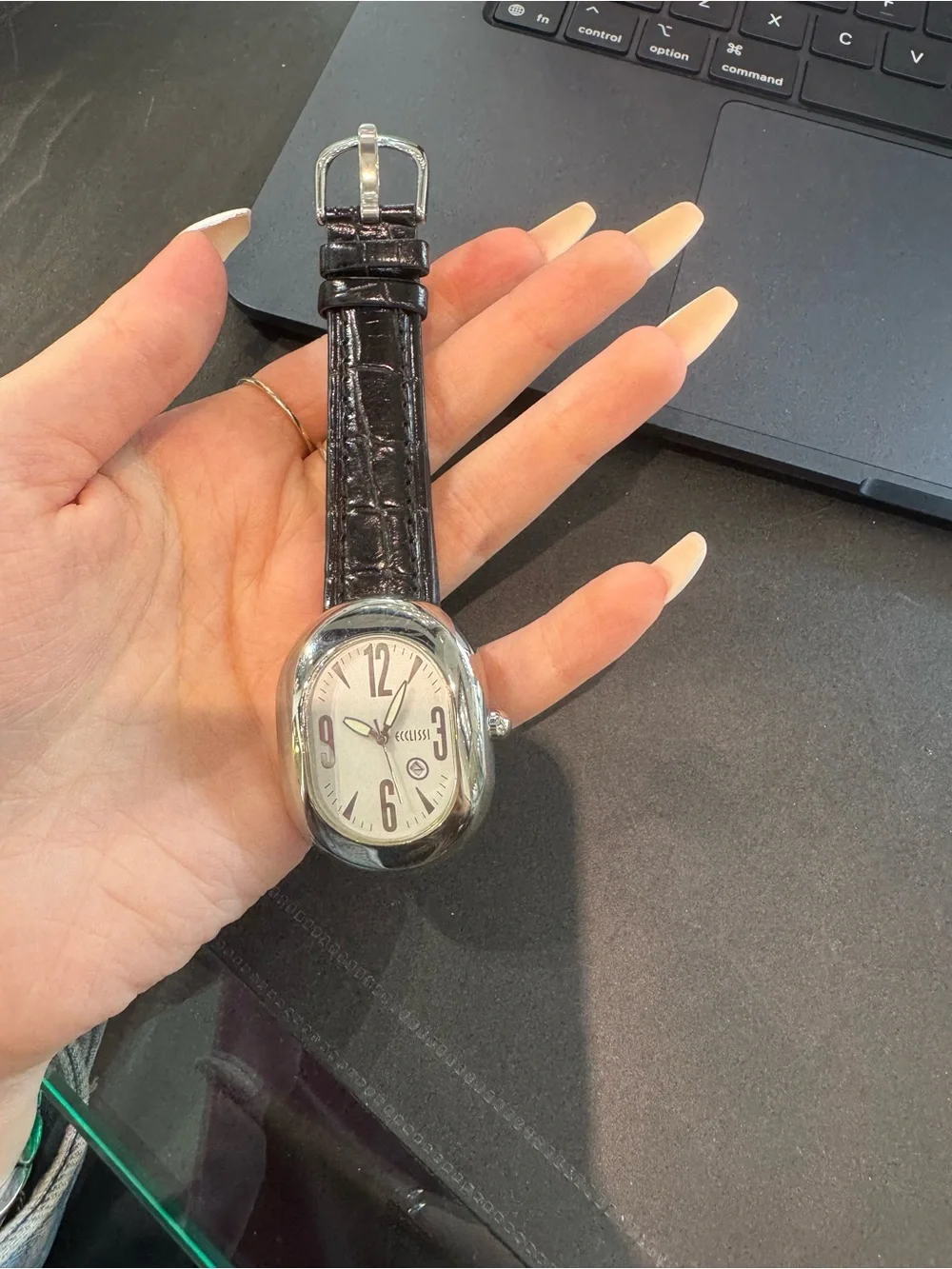 Ecclissi Silver Rounded Oval Quartz Watch with Leather Strap “bath tup”